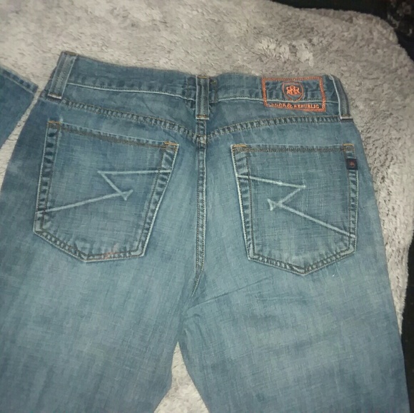 Jeans - Picture 2 of 3